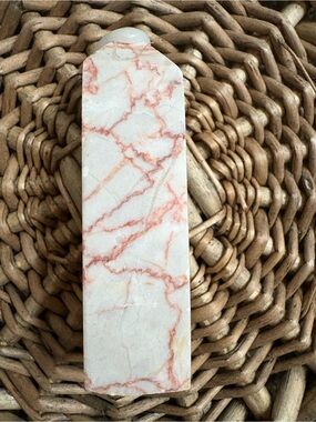 Pink Veined White Marble Crystal Tower